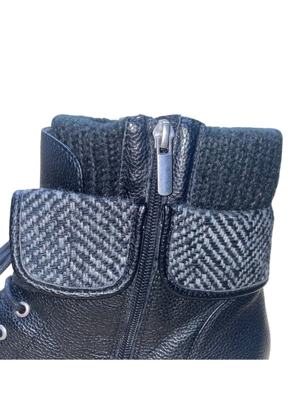 Torrid Women’s Black Faux Leather Side Zipper Fold-Over Ankle Boots Size 12W - Picture 8 of 10